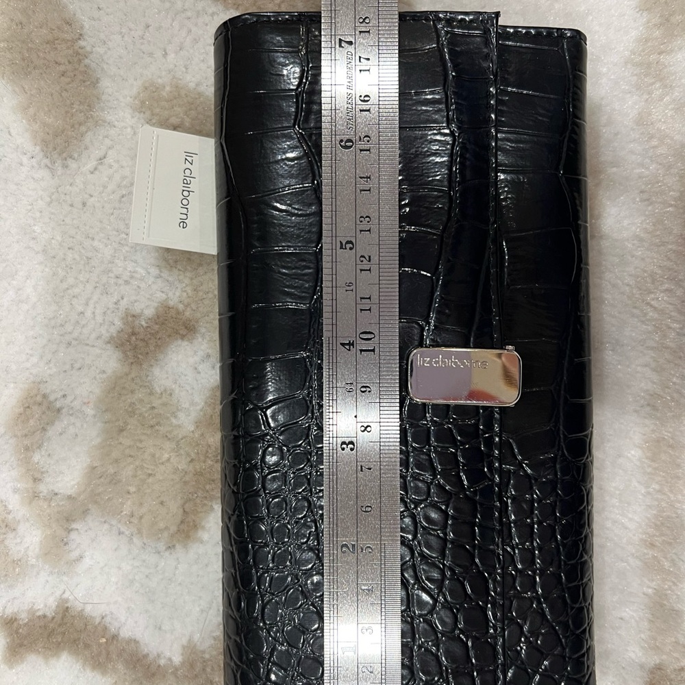 Liz Claiborne Faux Snakeskin Wallet- NWT - Picture 14 of 16